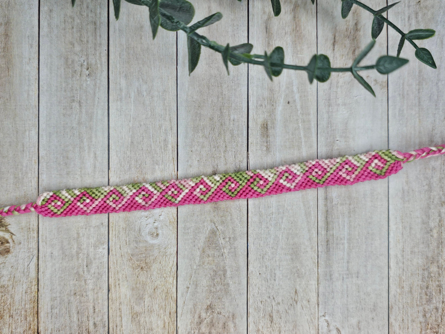 Greek wave ombre pattern bracelet