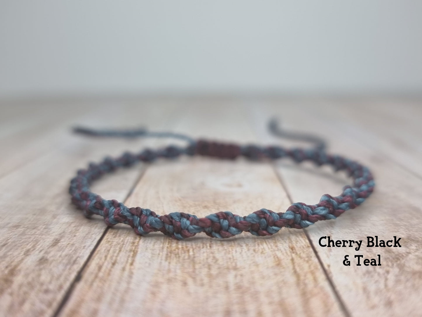 Macrame Bracelet - Spiral