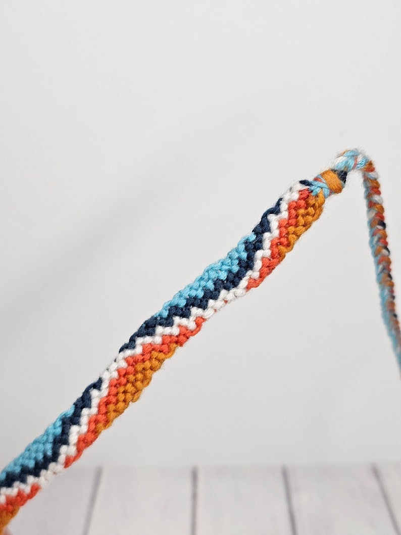 Wave Pattern Friendship Bracelet – Handmade Cotton String Woven Bracelet