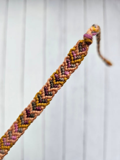 Ombre Heart Friendship Bracelet – Handmade Cotton String Woven Bracelet