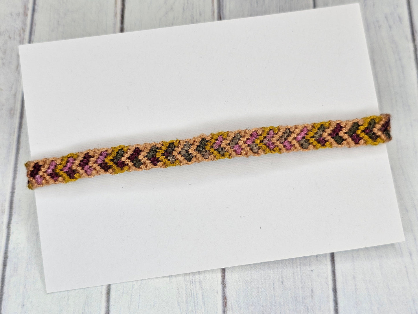 Ombre Heart Friendship Bracelet – Handmade Cotton String Woven Bracelet